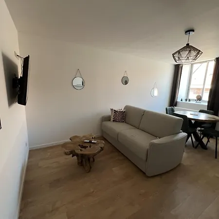 Oasis Africaine Ланс